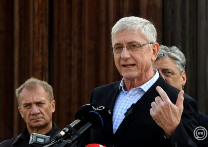 Újra Gyurcsány Ferencet választotta meg elnöknek a DK tagsága