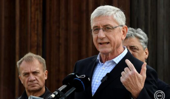 Újra Gyurcsány Ferencet választotta meg elnöknek a DK tagsága