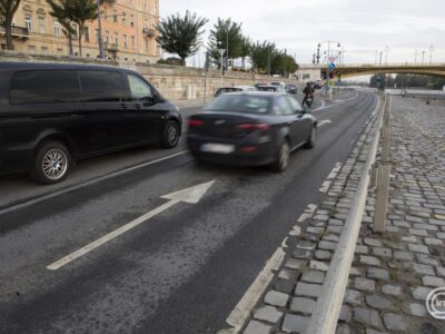 Mától mindenhol maximum 50-nel lehet menni a Budai alsó rakparton