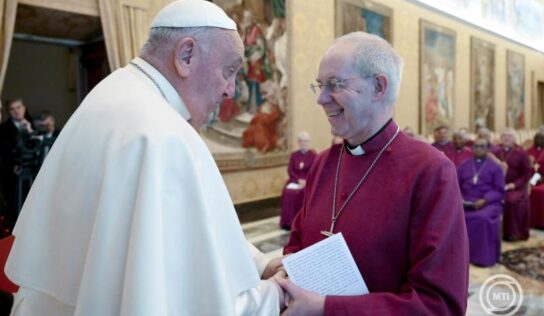 Távozott az anglikán egyház legfőbb vallási vezetője