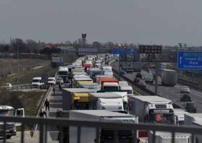 Hatsávossá bővül az M1-es autópálya Győrig