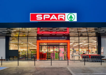 Versenyfelügyeleti eljárást indított a GVH a Spar és az Auchan ellen