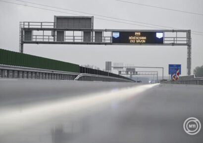 Átadták az M44-es gyorsforgalmi út M5-ös autópálya és Szentkirály közötti szakaszát