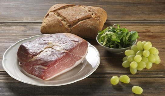 Húsvétra a hagyományos sonkát keresik a legtöbben egy felmérés szerint