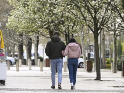 Visszatér a tavaszi idő a hétvégén