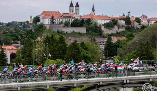Tour de Hongrie: Tömegbukás miatt néhány versenyzőt kórházba kell szállítani