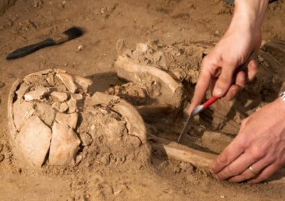 Második világháborúban elhunyt katona maradványait tártak fel Csömörön