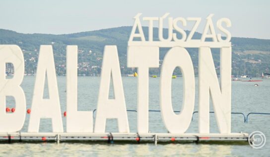 Tíz év után ismét megrendezik az öbölátúszást Tihany és Balatonfüred között