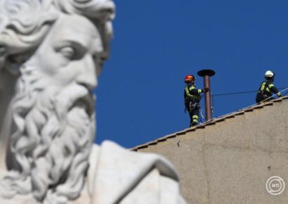 Pápaválasztás – Szentszéki szóvivő: Szerda este hét óra előtt nem száll fel az első füst