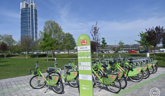 A BKK kivezeti a féléves Mol Bubi-bérletet, jövőre elektromos kerékpárok is jönnek