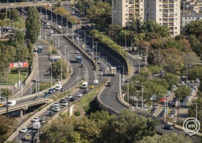 Nem támogatja Magyarország a tíz évesnél idősebb autók évenkénti műszakiztatását