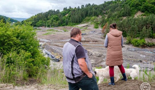Parajd: További házak kiürítését rendelték el a hatóságok, ideiglenes gátat is építenek