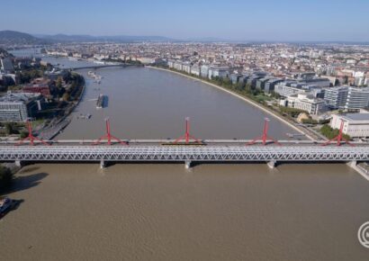 Szombaton mossák a Rákóczi hidat