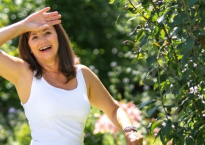 Sosem látott gyerekkori fotók kerültek elő Ivancsics Ilonáról