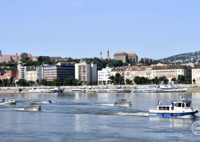 Felborult egy sétahajó a Duna-deltában, többen meghaltak