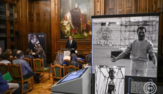 A Queen együttesről Budapesten készült fotók a Nemzeti Múzeum kiállításán