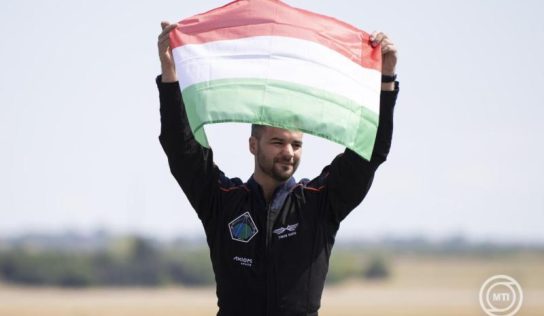 Hazaérkezett Kapu Tibor: 45 év után újra megmutattuk a tehetségünket a világnak