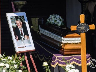 Eltemették Kásler Miklós Széchenyi-díjas egyetemi tanárt Sárváron – Fotók!