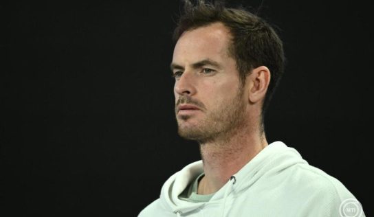 Murray ütője 24 millió forintot ért