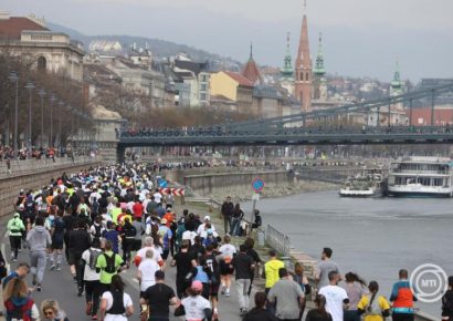 Útlezárások lesznek Budapesten a vasárnapi futóverseny miatt