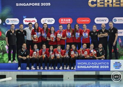 Új autókat a női vízilabda-válogatott