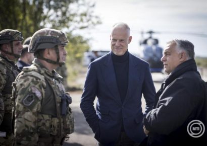 Orbán Viktor hadgyakorlaton vett részt