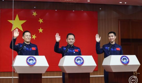 Kína újabb emberes űrmissziót indít űrállomására