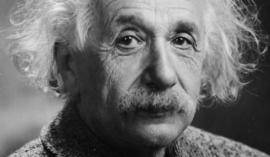 Rekordáron kelt el Einstein hegedűje egy brit aukción
