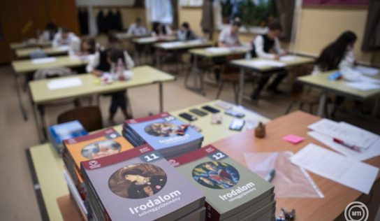 Pénteken kezdődnek az őszi érettségik