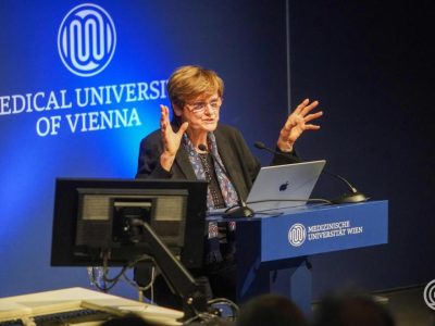 Bejelentették, kik kapják meg először a Karikó Katalin alapította JATE-díjat