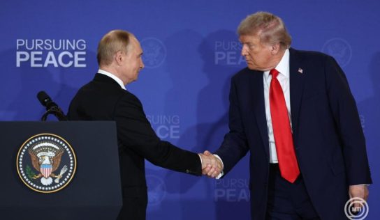 Donald Trump szerint két héten belül lehet találkozója Vlagyimir Putyinnal Budapesten