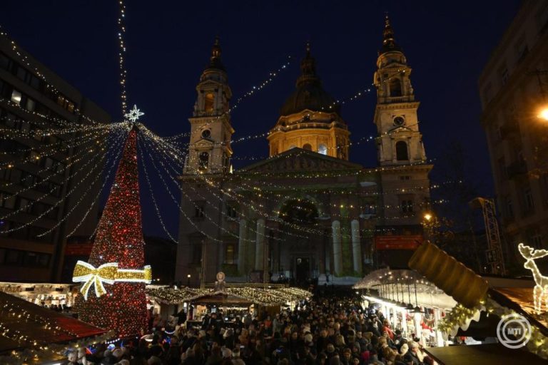 November 14-én nyílik a Vörösmarty téri és a Szent István-bazilika előtti karácsonyi vásár