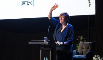 Először adták át a Karikó Katalin alapította JATE-díjakat