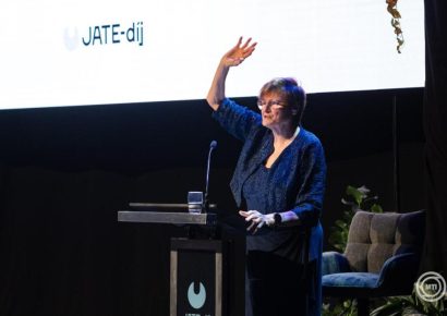 Először adták át a Karikó Katalin alapította JATE-díjakat