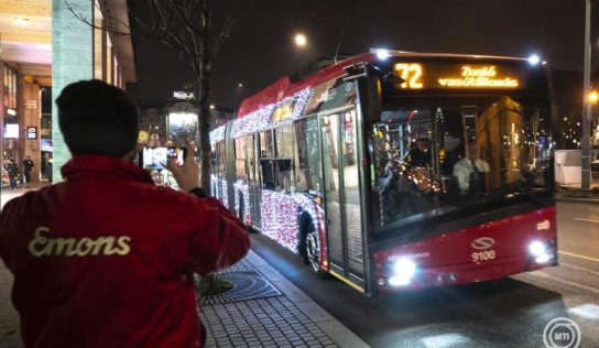 Pénteken indul a BKV ünnepi fényflottája