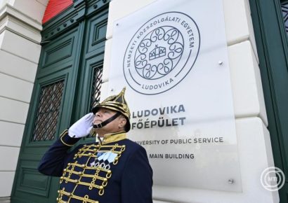 Központi nyílt napot tart november 21-én az NKE