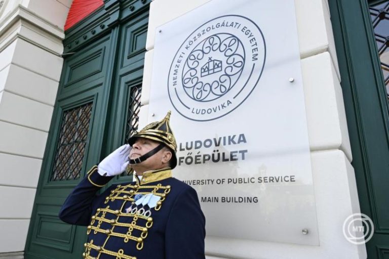 Központi nyílt napot tart november 21-én az NKE