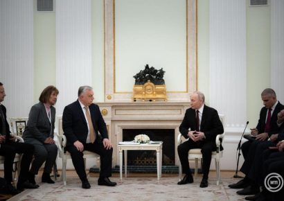 Csaknem négy órán át tárgyalt a Kremlben Vlagyimir Putyin és Orbán Viktor