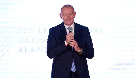 Győrfi Pál is kitüntetést kapott karitatív munkája elismerésként