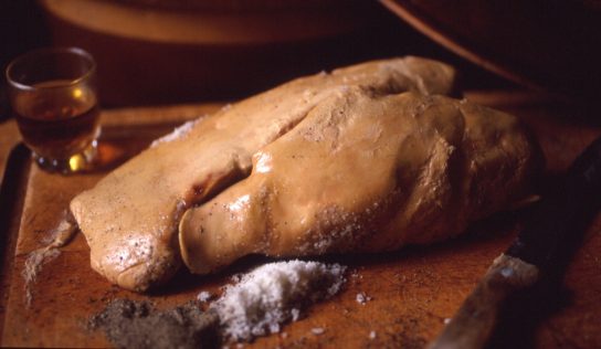 Ott lesz a karácsony kedvenc étele az ünnepi asztalokon: A madárinfluenza-járvány ellenére sem lesz hiány libamájból