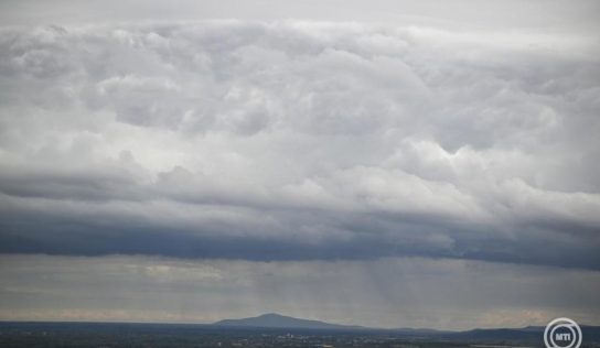 Folytatódik az enyhe, de felhős, borult idő a hétvégén is