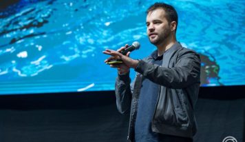 Kapu Tibor kutatóűrhajós címzetes egyetemi docensi címet kapott a Debreceni Egyetemen