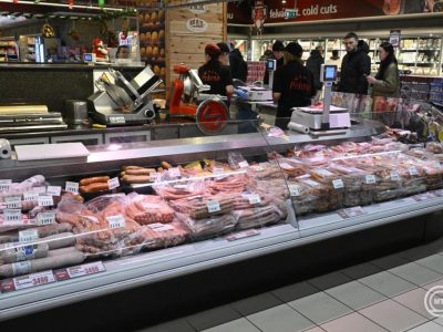 Hétfőtől újra lehet SZÉP-kártyával hideg élelmiszert vásárolni