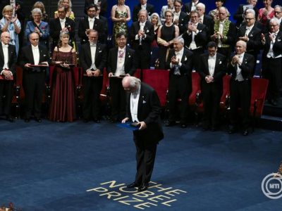 Krasznahorkai László átvette az irodalmi Nobel-díjat