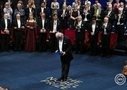Krasznahorkai László átvette az irodalmi Nobel-díjat