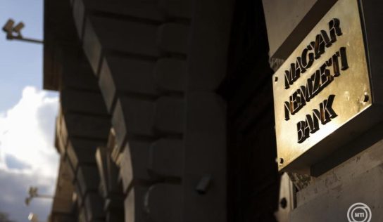 Figyelem! SMS-csalók élnek vissza a Magyar Nemzeti Bank nevével